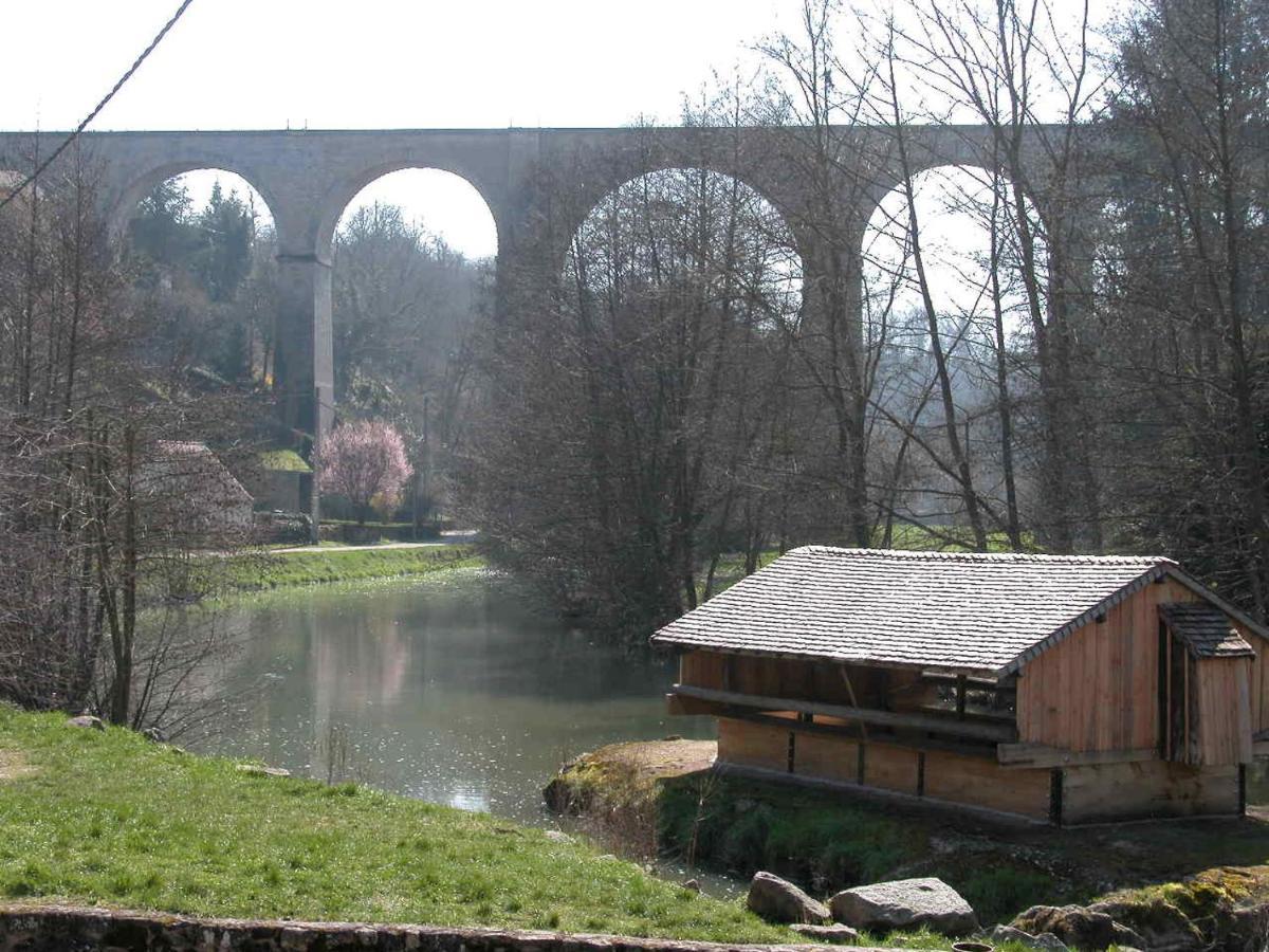 La Maisonette Du Bateau Lavoir Semur-en-Auxois Dış mekan fotoğraf