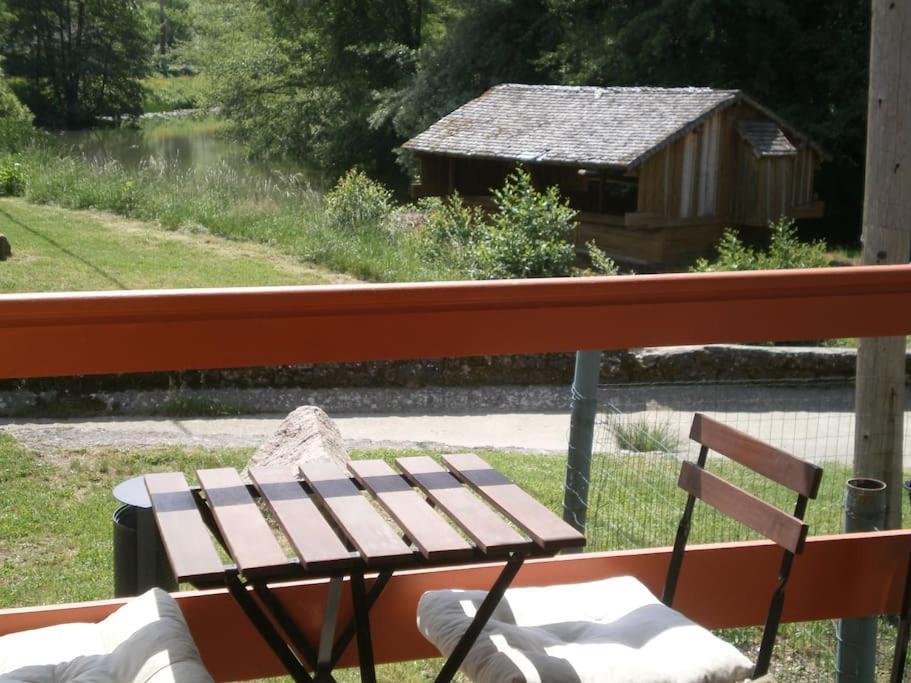 La Maisonette Du Bateau Lavoir Semur-en-Auxois Dış mekan fotoğraf